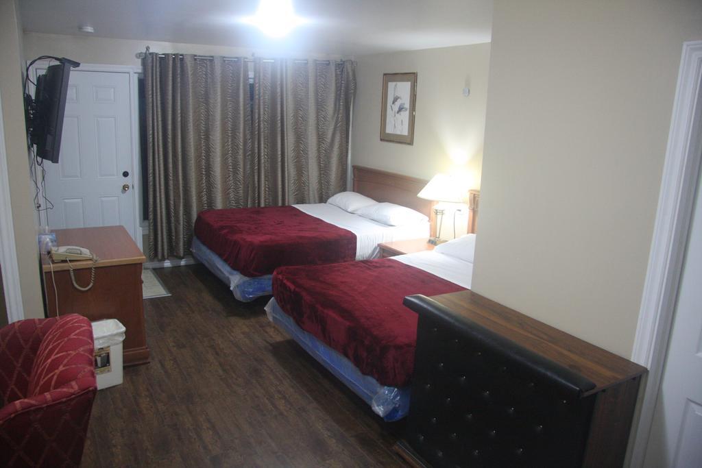 American Plaza Motel London Exterior photo