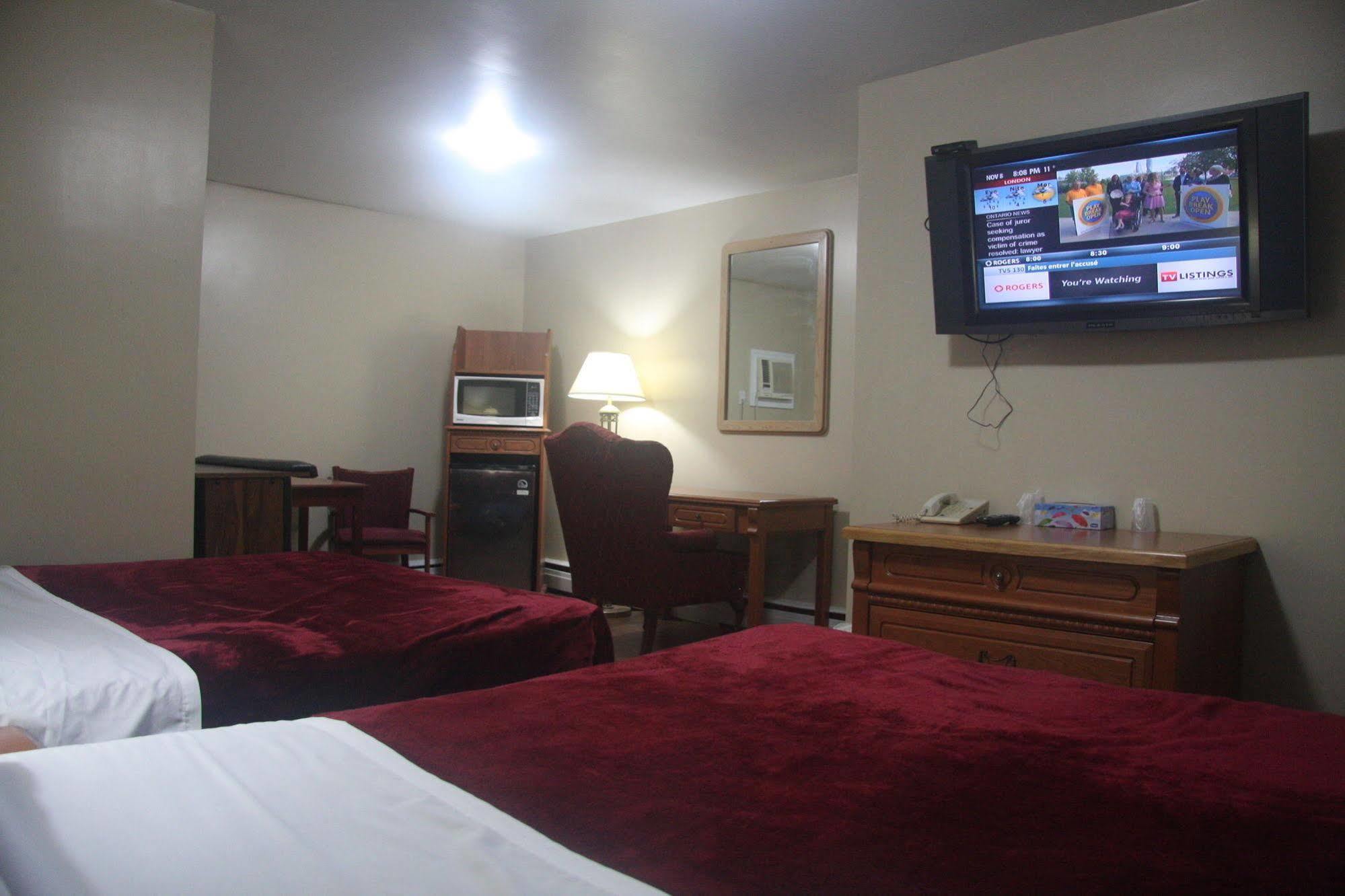 American Plaza Motel London Exterior photo